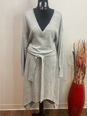 V-Neck Tie-Waist Long Sleeve Sweater Dress - Gray